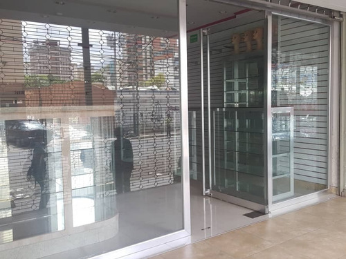 Imagen 4 de 30 de Para Oportunidad De Negocio, Local Comercial En Venta, Ubicado En Torre Venaragua, Calle Santos Michelena