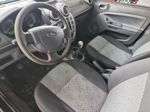 Imagem 7 de 9 de Ford /fiesta Hacht 1.6 S.e