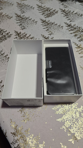 Xiaomi 13 Color Negro, Libre De Fábrica Dual Sim Físico, Sin Detalles. Realmente Como Nuevo (Usado)