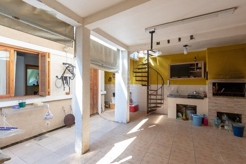 Casa Em Hípica Com 2 Dormitórios - Lu432463