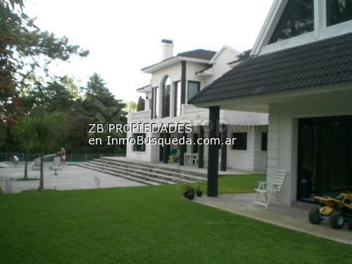 467 E/ 142 Y 143: Casa En Country Grand Bell