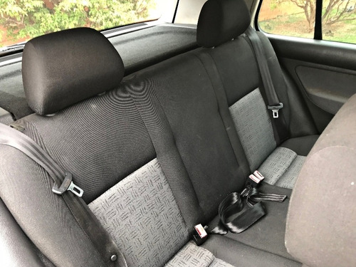 Volkswagen Golf 1.6 Mi