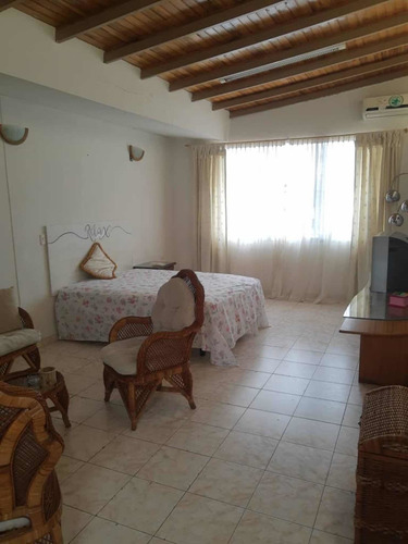 Imagen 2 de 12 de Mc Se Alquila Apartamento. Pueblo Nuevo