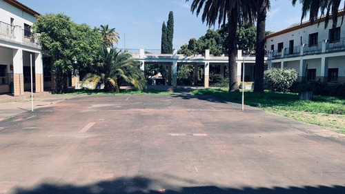 Imagen 16 de 22 de Excelente Edificio, Ideal Colegio, Universidad O Similar. Excelente Ubicacion Centrica Dentro Del Radio Urbano De Bella Vista, Con Buen Acceso Con Todos Los Medios De Transporte