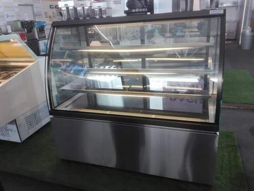 Maquina Exhibidora De Tortas