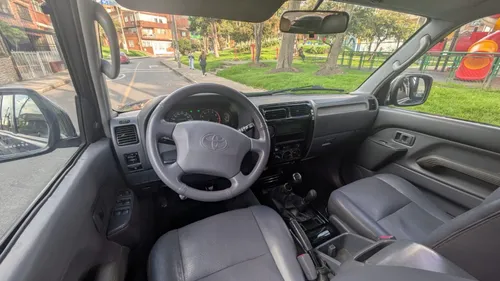 Toyota Prado Vxm 2005 8 Pasajeros