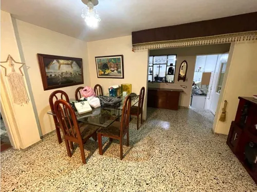 Vendo Casa Unifamiliar Con El Aire Libre En El Barrio Cabañas, Bello.