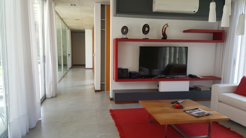 Imagen 16 de 30 de Casa 5 Ambientes. Primera Calidad. Pinamar Norte