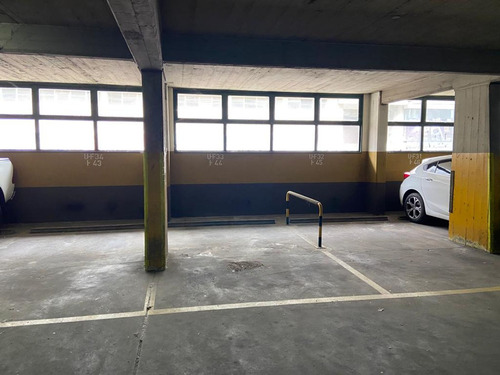 Imagen 3 de 8 de Venta Cochera Avellaneda
