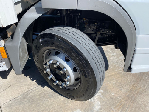 Mb Atego 1719 Ano 2019 Bau Sider 7 Metros 14 Paletes