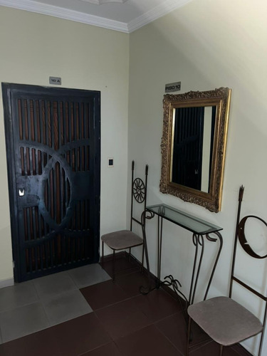 Imagen 4 de 20 de Apartamento En Venta El Bosque Res. Confort
