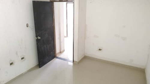 Imagen 24 de 25 de Townhouse Obra Blanca Con Terraza En Lomas Alto Lomas Del Este Valencia Nf 157068