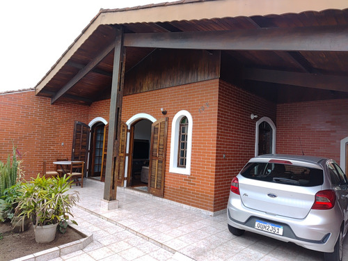 Casa Muito Linda Com Edicula Em Itanhaem