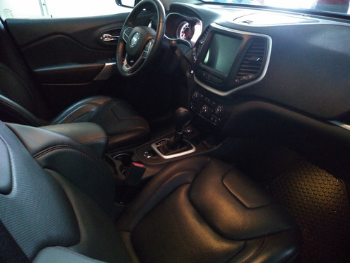 Imagen 7 de 8 de Jeep Cherokee Trailhank