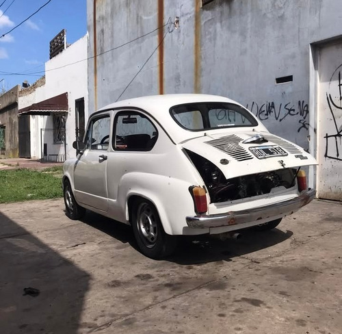 Fiat 600s.