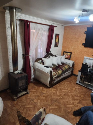 Casa En Venta De 2 Dorm. En Molina