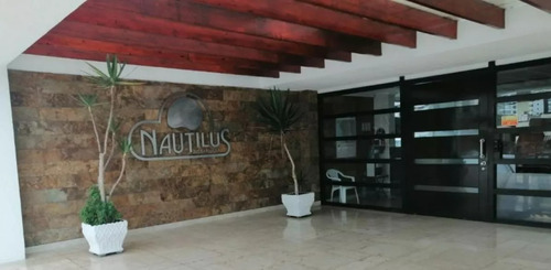 Edificio Nautilus / Capitán Roberto Pérez