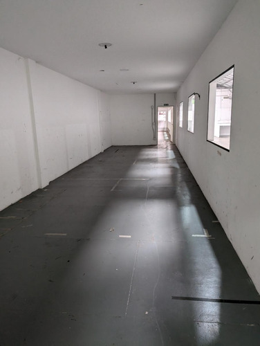 Depósito En Alquiler - Oficinas - Baños - Cocheras - 1.280mts2 - Paternal