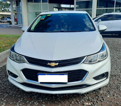 Imagen 2 de 9 de Chevrolet Cruze 4 Puertas Lt Manual 2018
