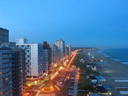 Imagen 2 de 13 de Departamento Con Balcón Frente Al Mar