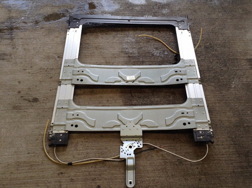 Riel Base De Quemacocos Jeep Liberty Limited 4x4 Mod 02 Oem