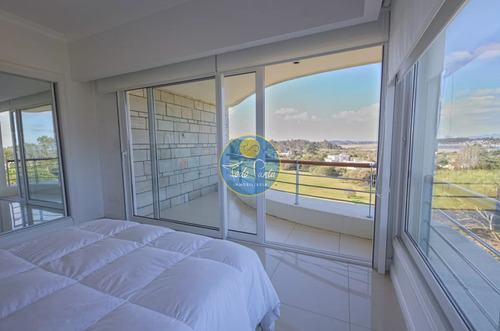 Venta Apartamento 4 Dormitorios Veramansa