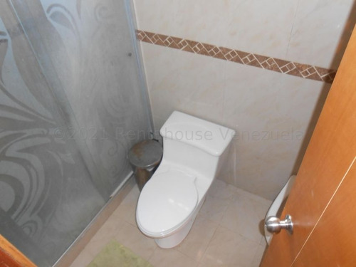 Imagen 6 de 15 de Eloisa Mejia Rentahouse Vende Townhouse En Trigal Norte Valencia 22-4988