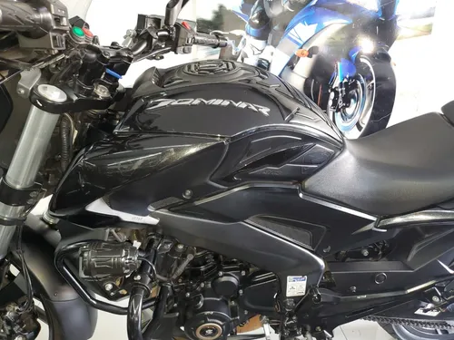Bajaj Dominar 400 Touring 2023