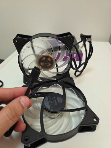 Coolermaster Masterfan Mf120r Rgb Amarelo (Usado)