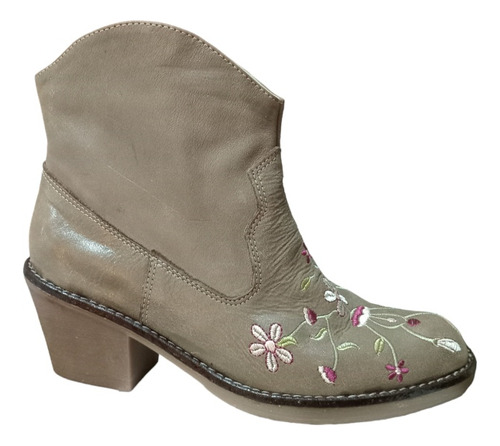 Botas Cuero Mujer ,media Caña , Bordadas ,n* 38 (uxia)