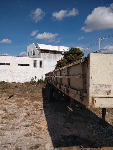 Imagem 2 de 15 de Carreta Random 84 Grade Baixa