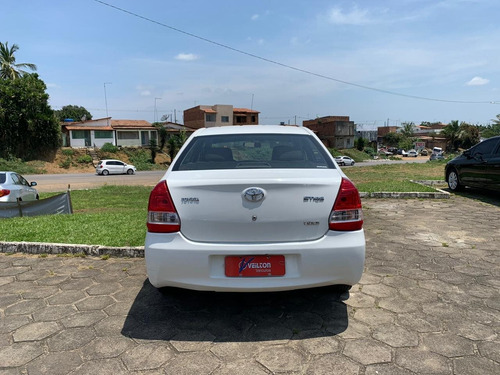 Toyota Etios 1.5 Xs Sedan 16v Flex 4p Manual