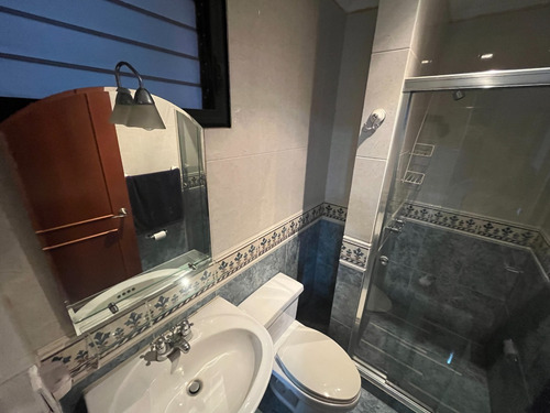 En Venta Apartamento Con Espectacular Vista Al Avila. Sal