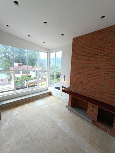 Se Vende Casa En Urb El Placer 330m2 - 4h+s/4+½b+s/4p
