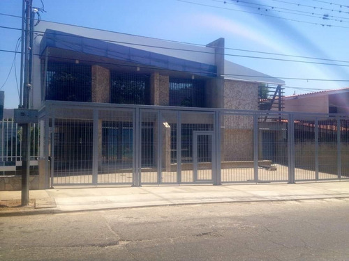 Imagen 5 de 27 de Cristian Guedez Vende Galpon Local De Lujo En Los Colorados