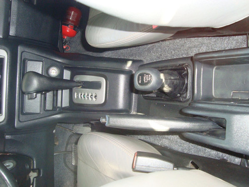 Mitsubishi Pajero Tr4 2.0 4x4 16v 140cv Flex 4p Automático