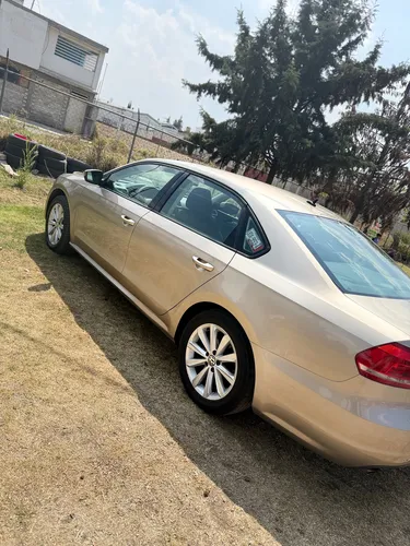 Volkswagen Passat 2.5 Comfortline At