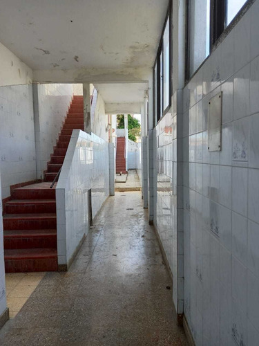 Imagen 10 de 12 de Venta Depto Tipo Casa De 2 Amb Amoblado Zona Centro Santa Teresita 35 Entre 2 Y 3