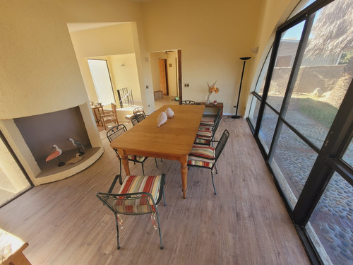 Casa En Pichidangui Totalmente Amoblada 4d 3b
