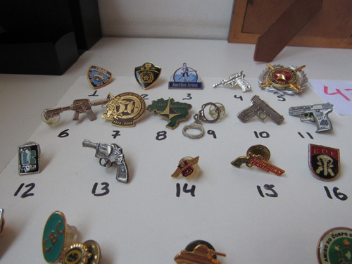 Pins E Botons Armas Militar Exército Lote 043