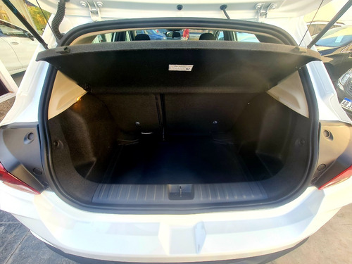 Imagen 11 de 24 de Nuevo Chevrolet Onix 1.2 Lt Tech 2023 0km Color Smartin1