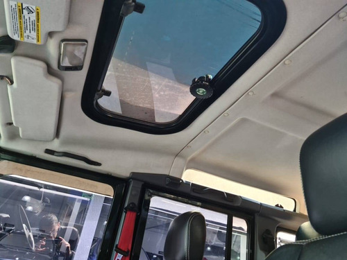 Imagem 13 de 14 de Land Rover Defender 2.5 County Sw 110 4x4 Turbo Diesel 4p
