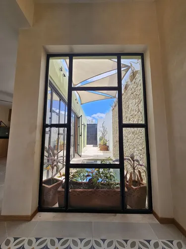 Casa Remodelada De Una Planta En Venta En Conkal.