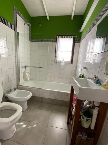 Casa Reciclada De 4 Ambientes