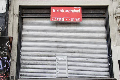 Venta Con Renta . Local Emplazado En La Emblematica Av De Mayo En La Zona De Congreso