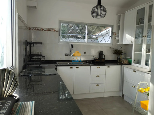Venta, Casa 3 Dormitorios Sobre Avenida Principal, A 100 Metros Del Mar, Atlántida Pinares