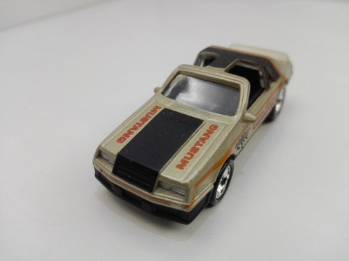 Johnny Lightning - 1979 Pace Car Ford Mustang De 1996 Bs