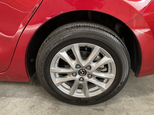 Imagen 9 de 20 de Mazda 3 2.0 Touring