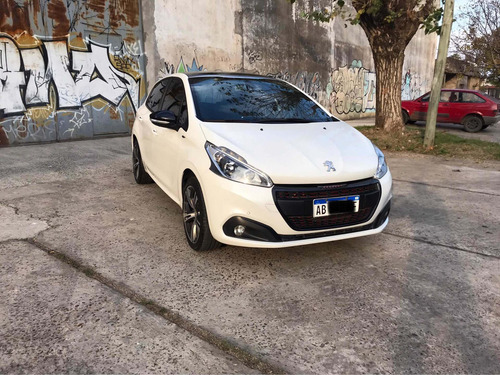 Imagen 2 de 16 de Peugeot 208 2017 1.6 Gt Thp