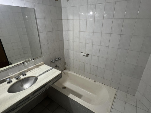Alquiler - Depto 2 Dormitorios - Nueva Córdoba